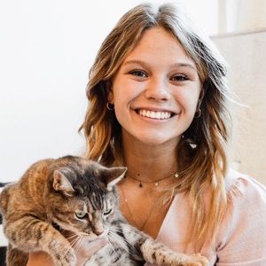 Meet your Posher, Lisa